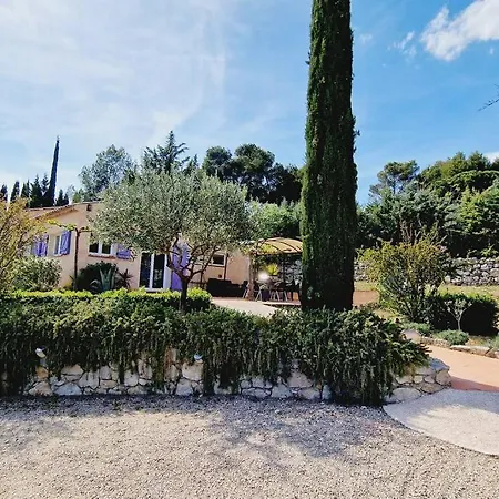 Villa Aux Trois Cypres Salernes En Provence Exterior foto