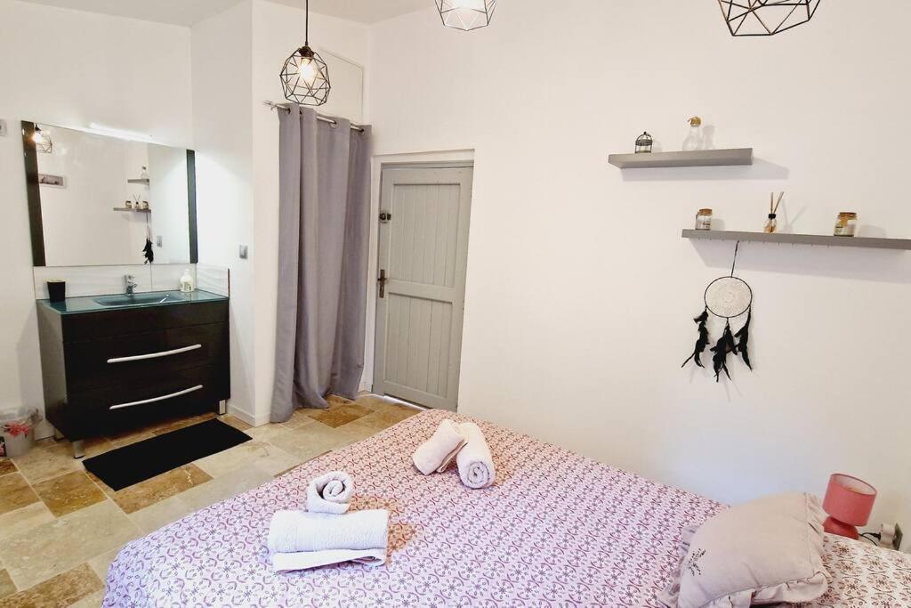 Aux Trois Cypres En Provence Salernes