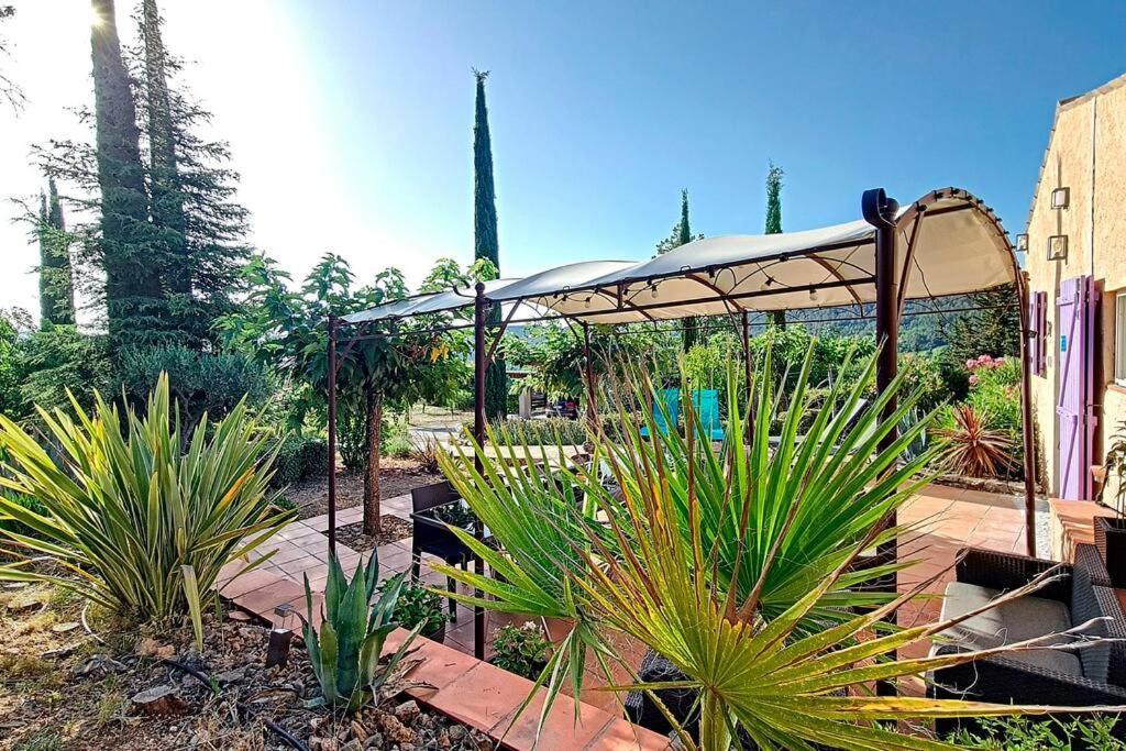 Holiday home Aux Trois Cypres En Provence